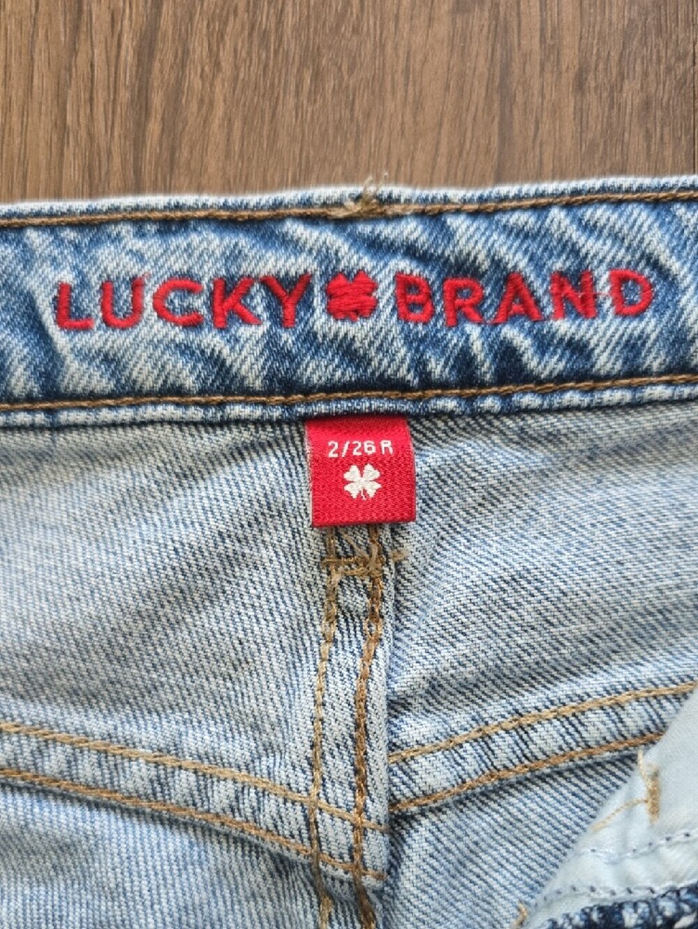 Lucky Brand Light Blue Denim Jeans - Picture 2 of 4